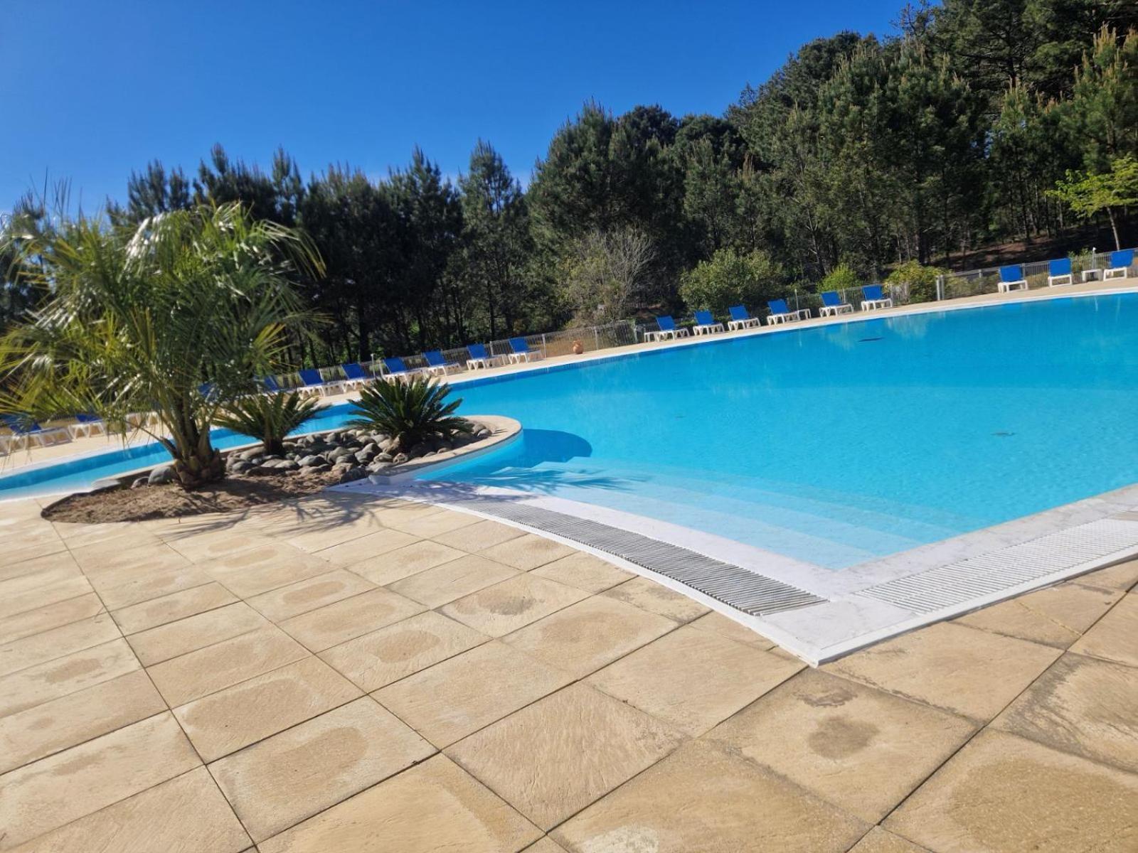 ביסקארוס Appartements Au Coeur Du Golf, Proche Du Lac Et Velodyssee מראה חיצוני תמונה